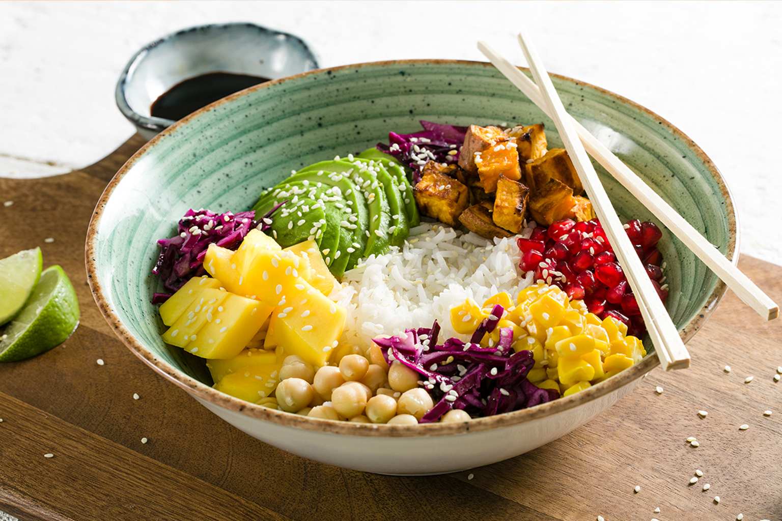 Pok Bowl With Mango Avocado And Sweet Potato EAT ME pok-bowl-with-mango-avocado-and-sweet-potato-eat-me